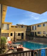 Crenshaw Apartment | Private Apartment, Great Amenities Center of LA!