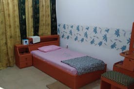 Cape Coast House | Unique Hostel, UCC, Cape Coast.