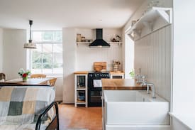 Coleraine Apartment | Cook's Quarters Camus House
