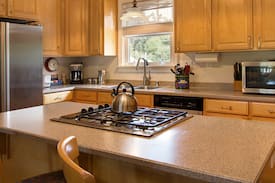 Murphys Apartment | The Loft on Main - V Vacation Rentals