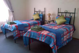Olifantshoek House | Biki and Pink house