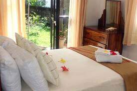 Beau Vallon Apartment | Room close to Beau Vallon beach 2