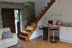 Kiltegan Cabin | Delightful Rural Woodland Hideaway