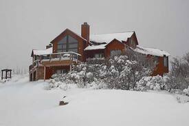 Julian House | Majestic Julian Lodge (large groups)