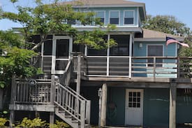 Folly Beach House | Arctic Palms is Pet Friendly with Ocean Views!