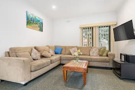 Kyneton House | Red Door, Kyneton