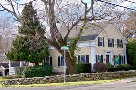 Dartmouth House | Vacation in a Sea Captain's House in Padanaram
