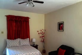Spalding Apartment | Clandon Victory Apt. 7 - (Tours available)