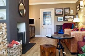 Luss Cabin | Crescent Cottage Luss Loch Lomond