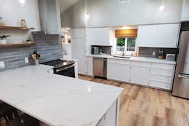 Port Angeles House | Incredible views in remodeled Harbor Bluff House