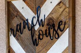 Visalia House | Ranch House Getaway near Sequoia National Park!