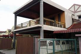 Nilai House | D'Zara Homestay Desa Casuarina Nilai