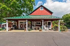 Bridgeton Townshp House | Barn cottage at River Rose