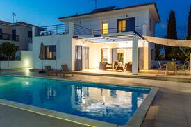 Pervolia Villa | Nirvana Seaside Villa 29