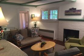 Benton Harbor House | Cozy Green Cottage with Private Beach