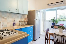 Kiryat Moshe Apartment | The best little house in Kiryat Moshe!