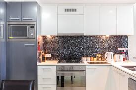 Darwin City Centre Apartment | The Lucky Owl - Darwin CBD