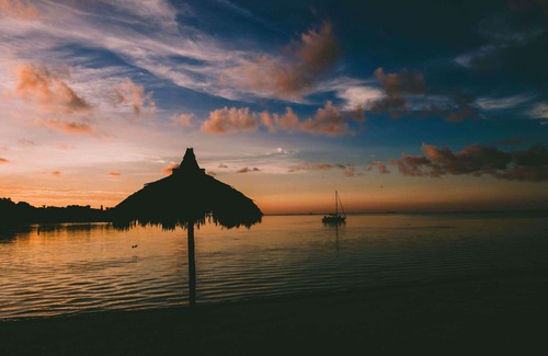 Pinellas Point Hotel | Magnuson Hotel Marina Cove