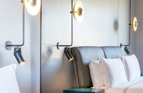 Lucerne - Higuera Hotel | The Shay, a Destination by Hyatt Hotel