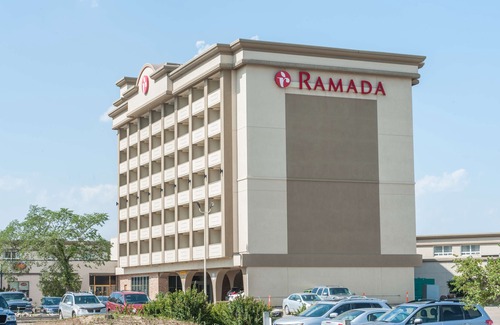 Southside Hotel | Ramada by Wyndham Edmonton South