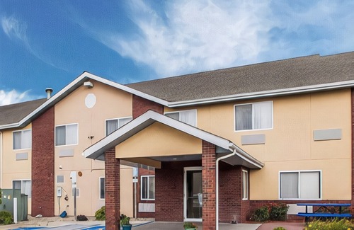 Fort Dodge Hotel | Baymont by Wyndham Fort Dodge