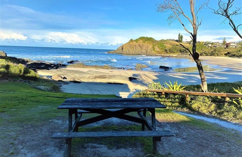 Scotts Head House | The Oceanic beach bungalow