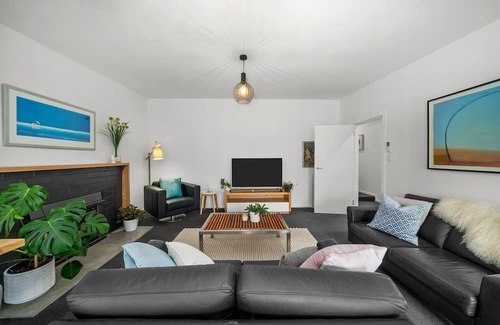 Lauderdale House | Beach Side Luxury Accommodation