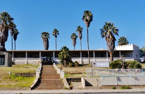 Windhoek House | Explore Windhoek! 2 Relaxing Units w/ Kitchenette, Pool, Near Alte Feste Museum!