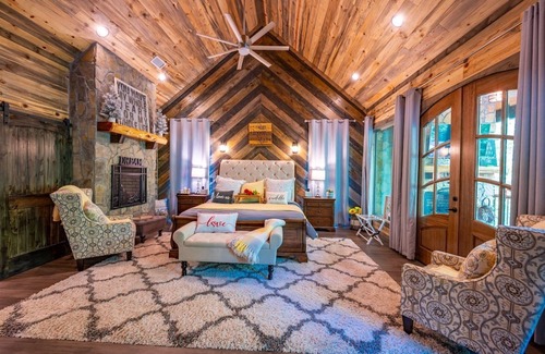 Broken Bow Cabin | Quality X Two in Hochatown, OK