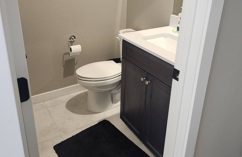 Henderson House | 3Br/2.5 Ba Townhome 20 mins from Vegas Strip