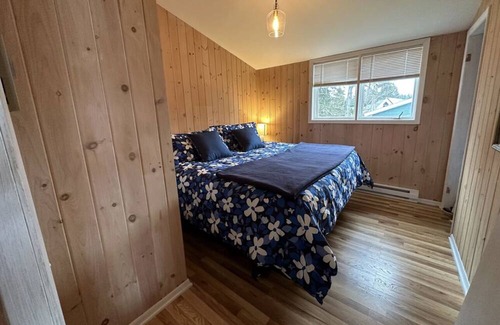 Tremont Cottage | Create memories while enjoying Maine's coast at our quiet, ocean-side hideaway.