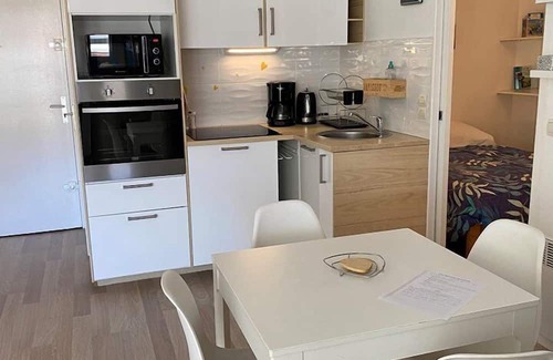 Le Couchant Apartment | RARE 6 BED TERRACE APARTMENT WITH POOL LA GRANDE MOTTE | COUCHANT