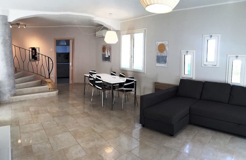 Case Peschiera-Lu Fraili Villa | SanTeodoro Exclusive House