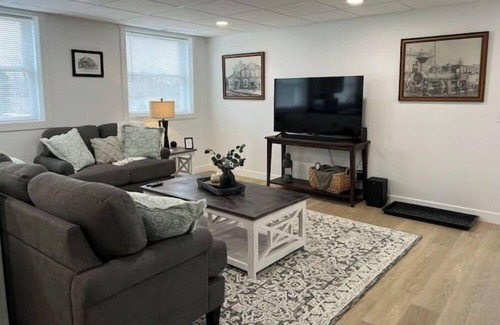 Sulphur Springs Apartment | Inn at Seltzer Station is an updated apartment with Crestline history tied in!