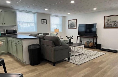 Sulphur Springs Apartment | Inn at Seltzer Station is an updated apartment with Crestline history tied in!