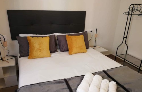 Distrito Centro-Casco-Antiguo Apartment | KubiK APARTMENTS K1