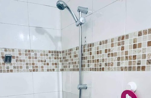 Cocody Apartment | Located in Angré pharmacie St Viateur. Trackside apartment, WIFI available
