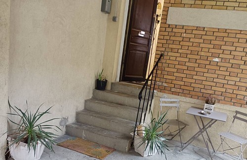 Alfortville Apartment | Ivone Guest