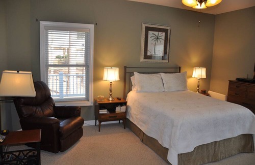 Halifax County House | Carolina Dreaming - Private Lakefront Living