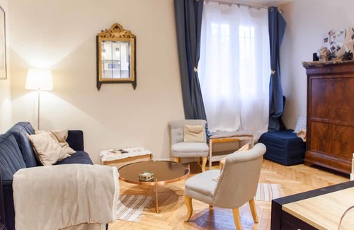 Prince–Marmottan Apartment | Beautiful Designer Apartment In Boulogne