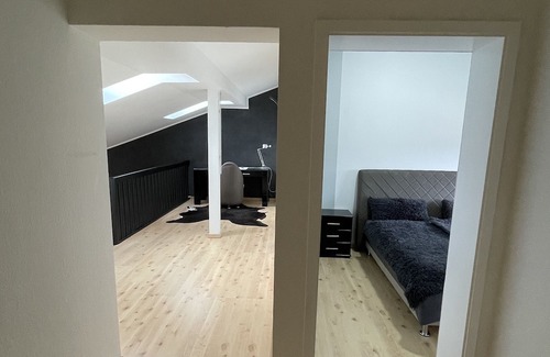 Oos Apartment | MMM: Maisonette, minimalist, modern, >8 guests