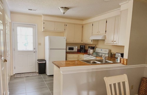 Fairforest House | Newly Renovated & Ready for Your Stay!