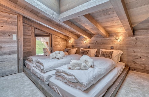 Megeve Ski Chalet | CHALET GRAND PARADIS, comfort, refinement, 7 bedrooms, cinema, SPA, near center