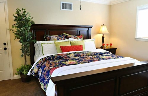 Hermosa Village House | Gorgeous Pool Home 1/2 Mile Walk to Disney
