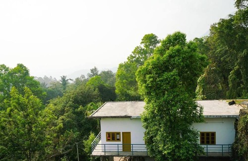 Chithirapuram House | Flavor & Relaxing Stay/Spice Plantation/Munnar
