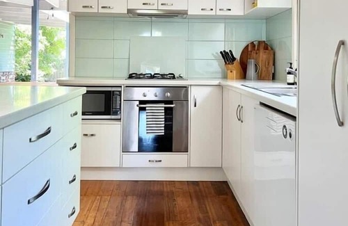 Mansfield House | Ultimo Cottage - In the Heart of Town