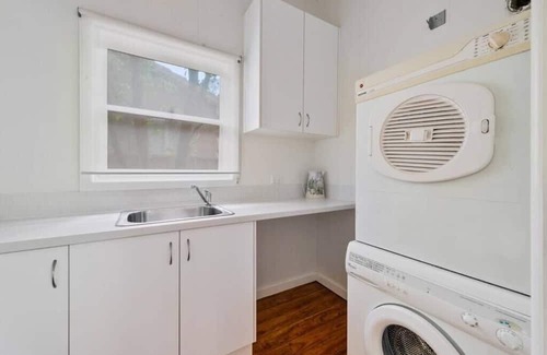 Mansfield House | Ultimo Cottage - In the Heart of Town
