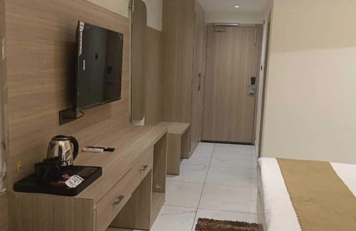 Bahadrabad Hotel | MOHANS INN