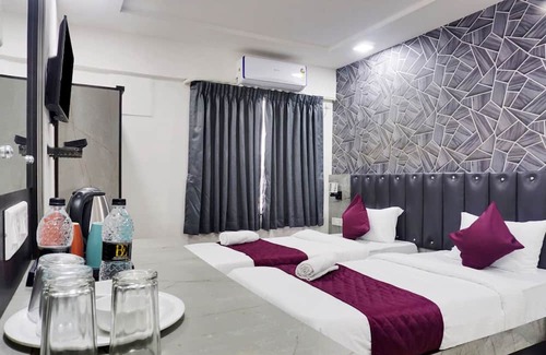 Pune Hotel | Hotel Orchard Park