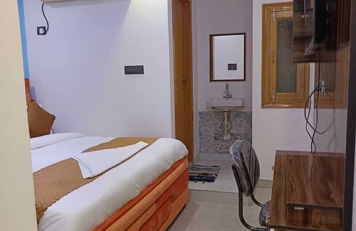Udyog Vihar House | Test Alpha